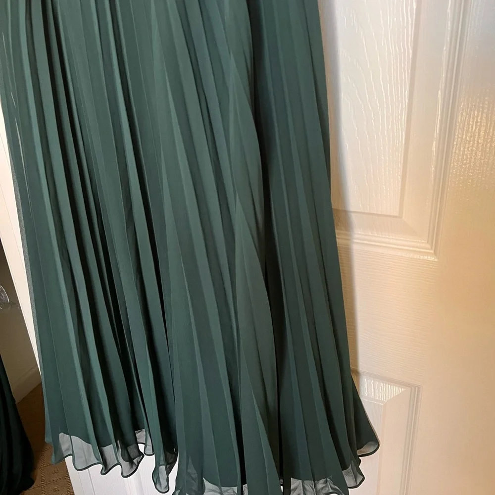 NWT Azazie x Kendall+Kylie Dasha Dress. Size A12. Color Pine (#84). Unaltered. - Picture 10 of 14